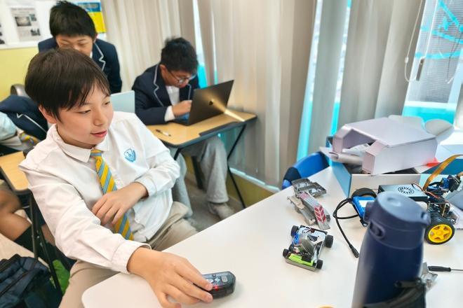 Beyond the Classroom: How Extra-Curricular Life Fosters Leadership, Teamwork, and Wellbeing at Oxbridge School