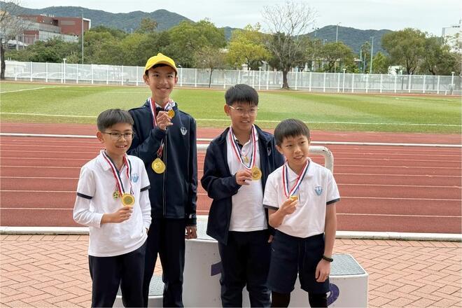 845722fa1419779a8fa2bc23289faf14bcf3900f-(1)