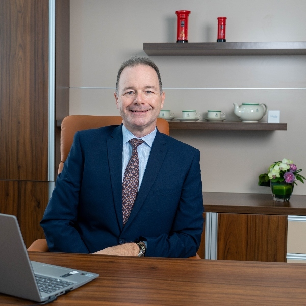 the oxbridge school headmaster